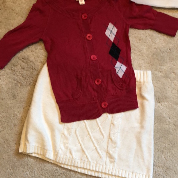 Cute knitted mini skirt - Picture 4 of 11